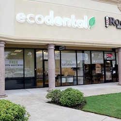 Outside view of Eco Dental Pearland
